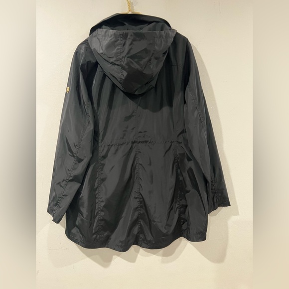MICHAEL KORS Women's MK Trench
Coat with Hood Black Polyester Gold
Logo Size XL - Picture 2 of 11